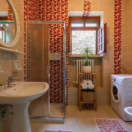 Cristina Al Mare - Artemisia Homes *